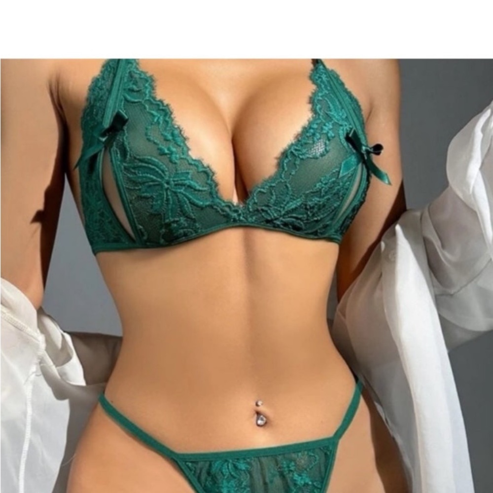 Green Floral Pajama Set - Picture 6 of 12